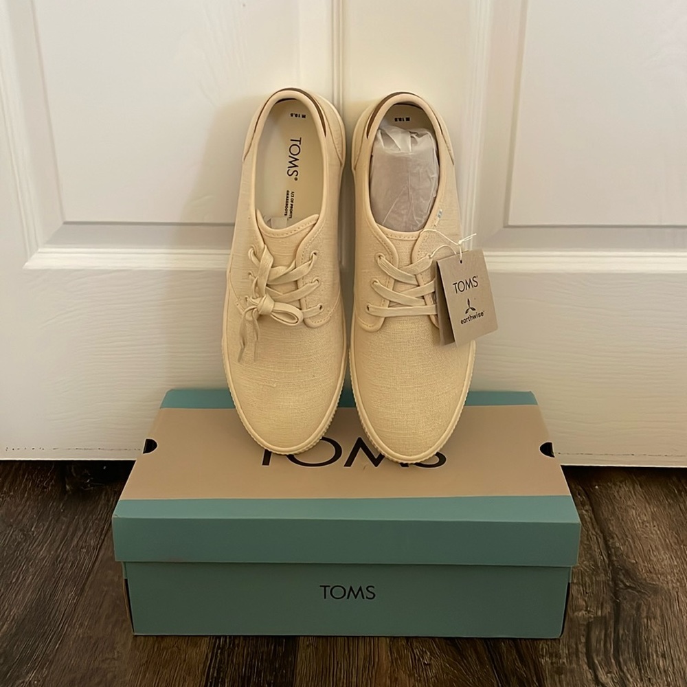 Men’s Tom’s shoes. Size 10.5. Never worn
